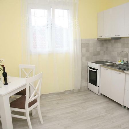 Apartments Mira ติวัต ภายนอก รูปภาพ
